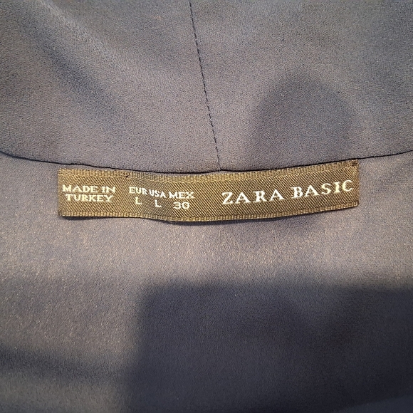 Zara Basic/ Blue Blouse with Dolman Sleeves/ Floral Applique/ Size US L - Picture 2 of 9